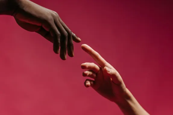 إيموجينو كازينو الدعم